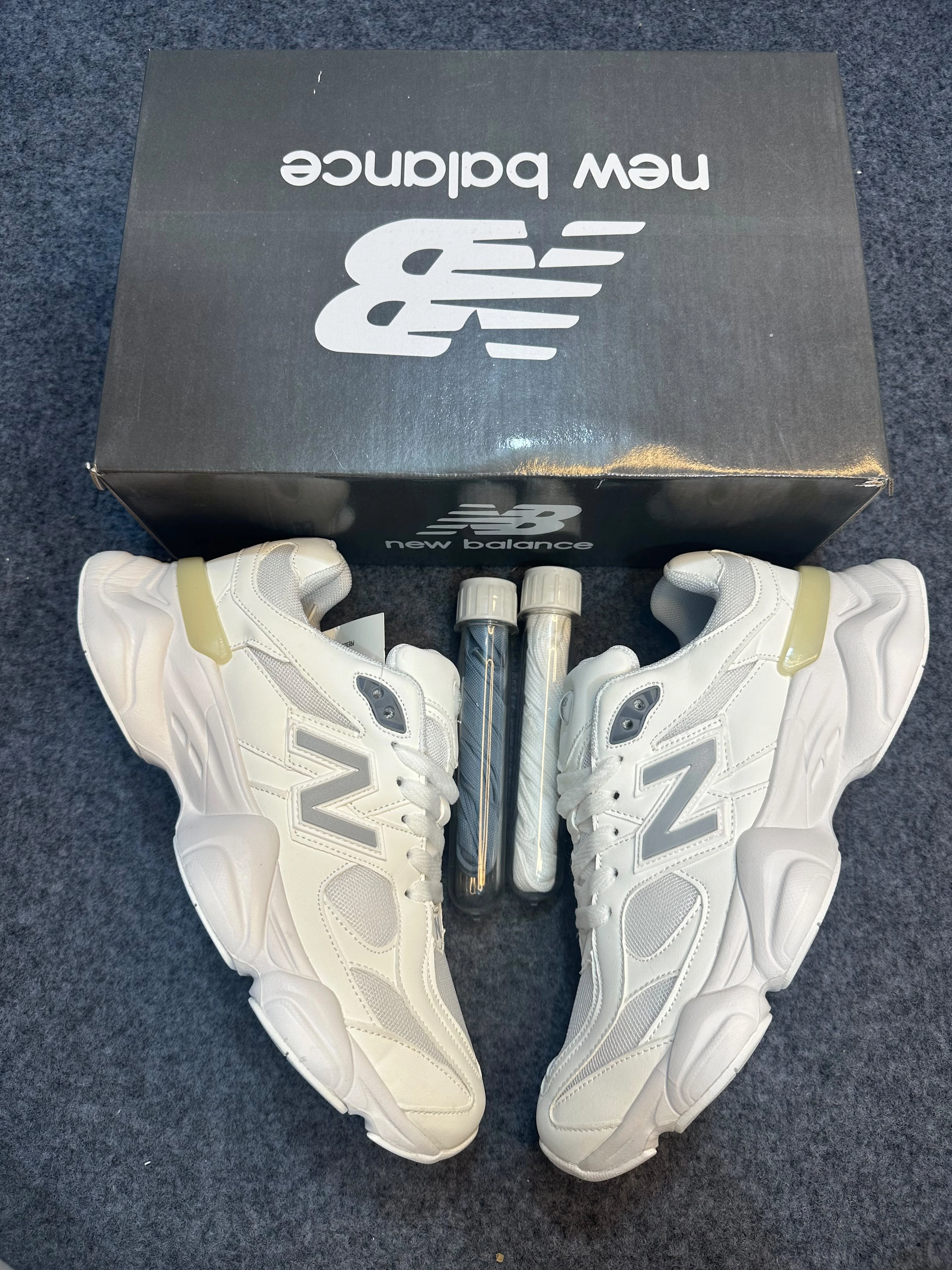 New Balance 9060, White